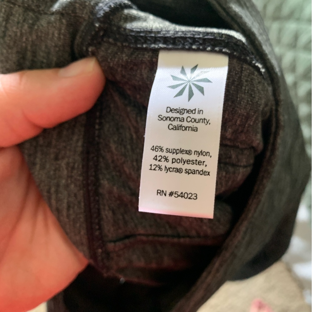 Grey Athleta Leggings, Size M - Picture 8 of 15